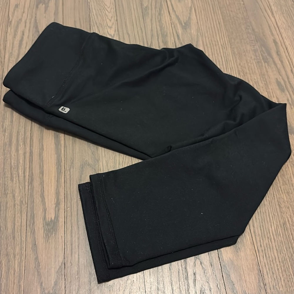 Fabletics capris